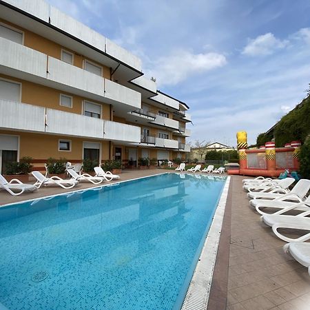Hotiday Residence Garda Peschiera del Garda Esterno foto