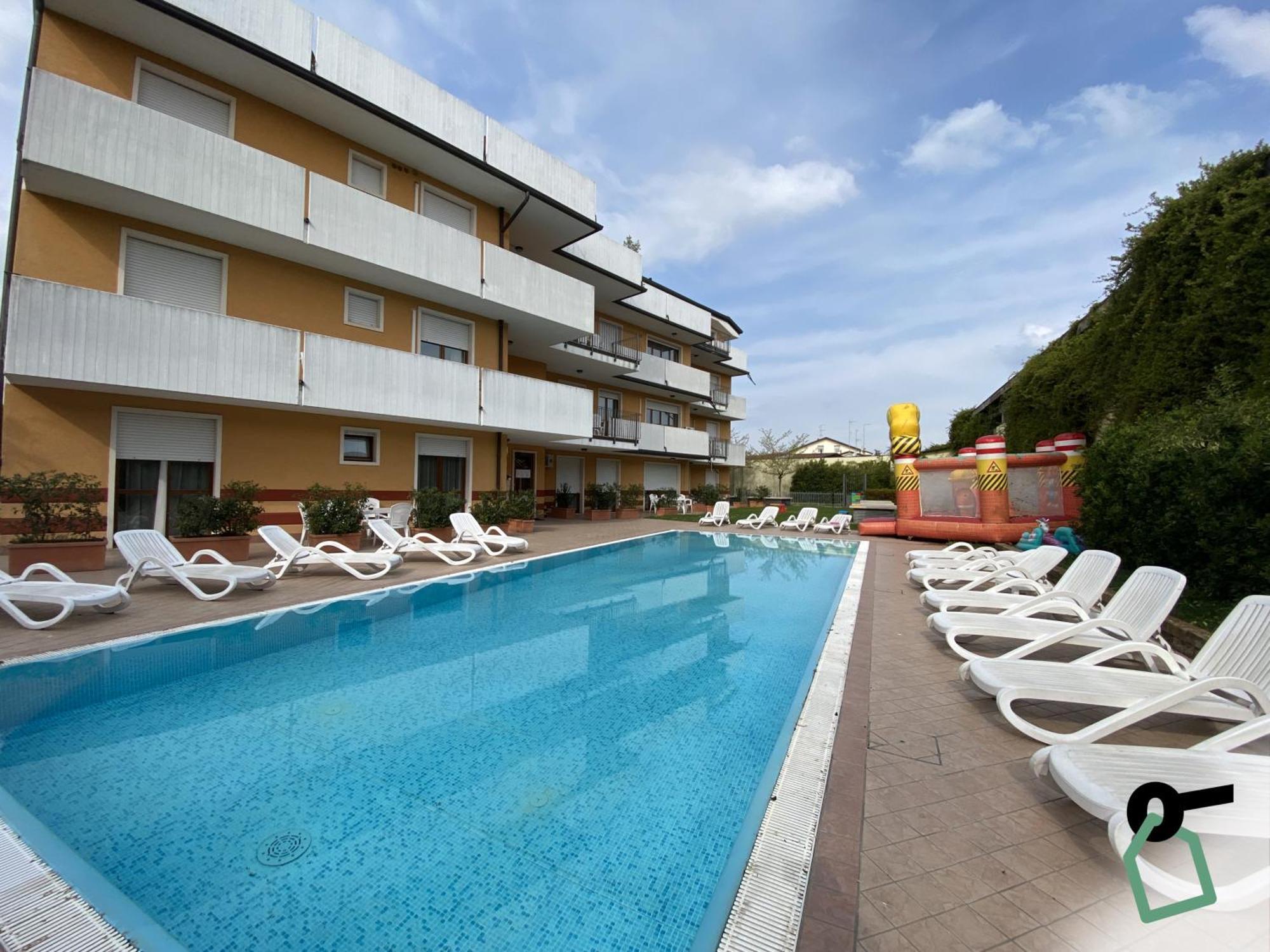 Hotiday Residence Garda Peschiera del Garda Esterno foto